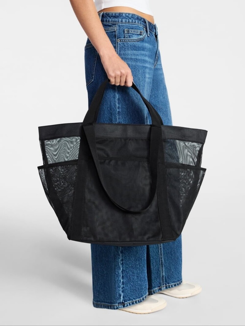 NO BOUNDARIES MESH TOTE